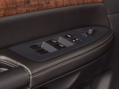 2012 Nissan Armada SV