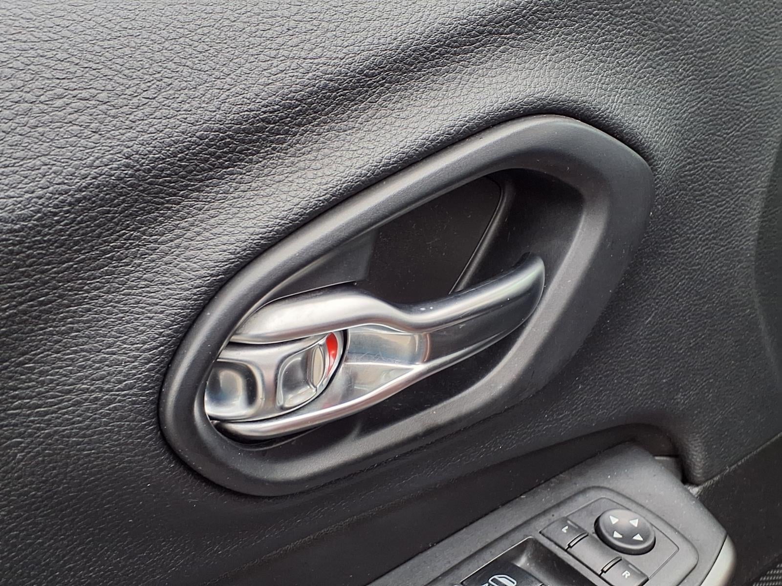 2019 Jeep Cherokee Latitude Plus FWD