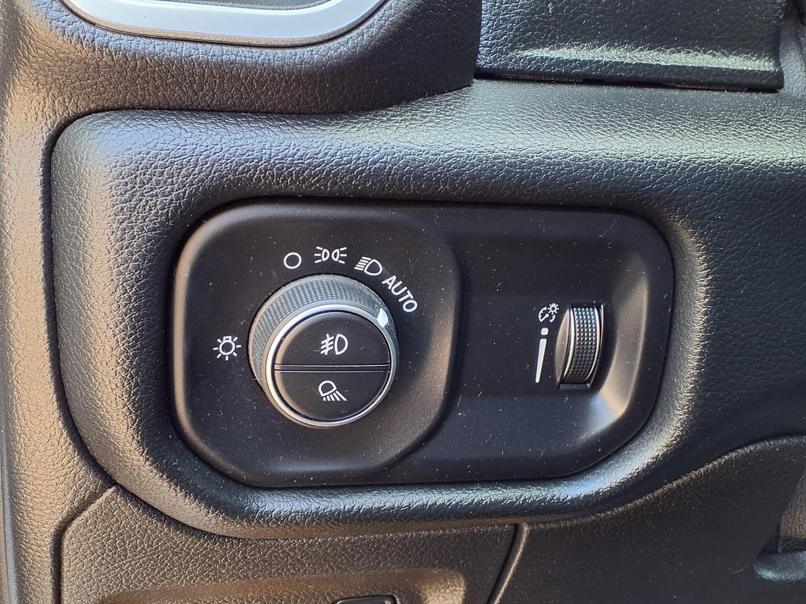 2020 RAM 1500 Lone Star Crew Cab 4x2 5'7" Box