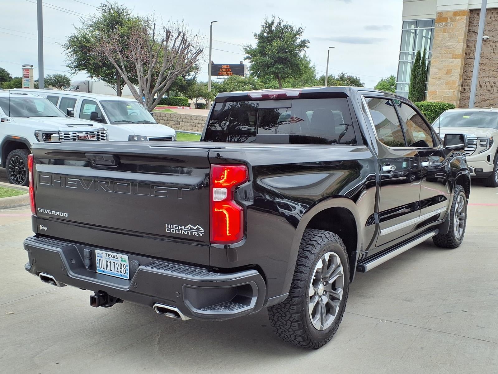 2023 Chevrolet Silverado 1500 High Country