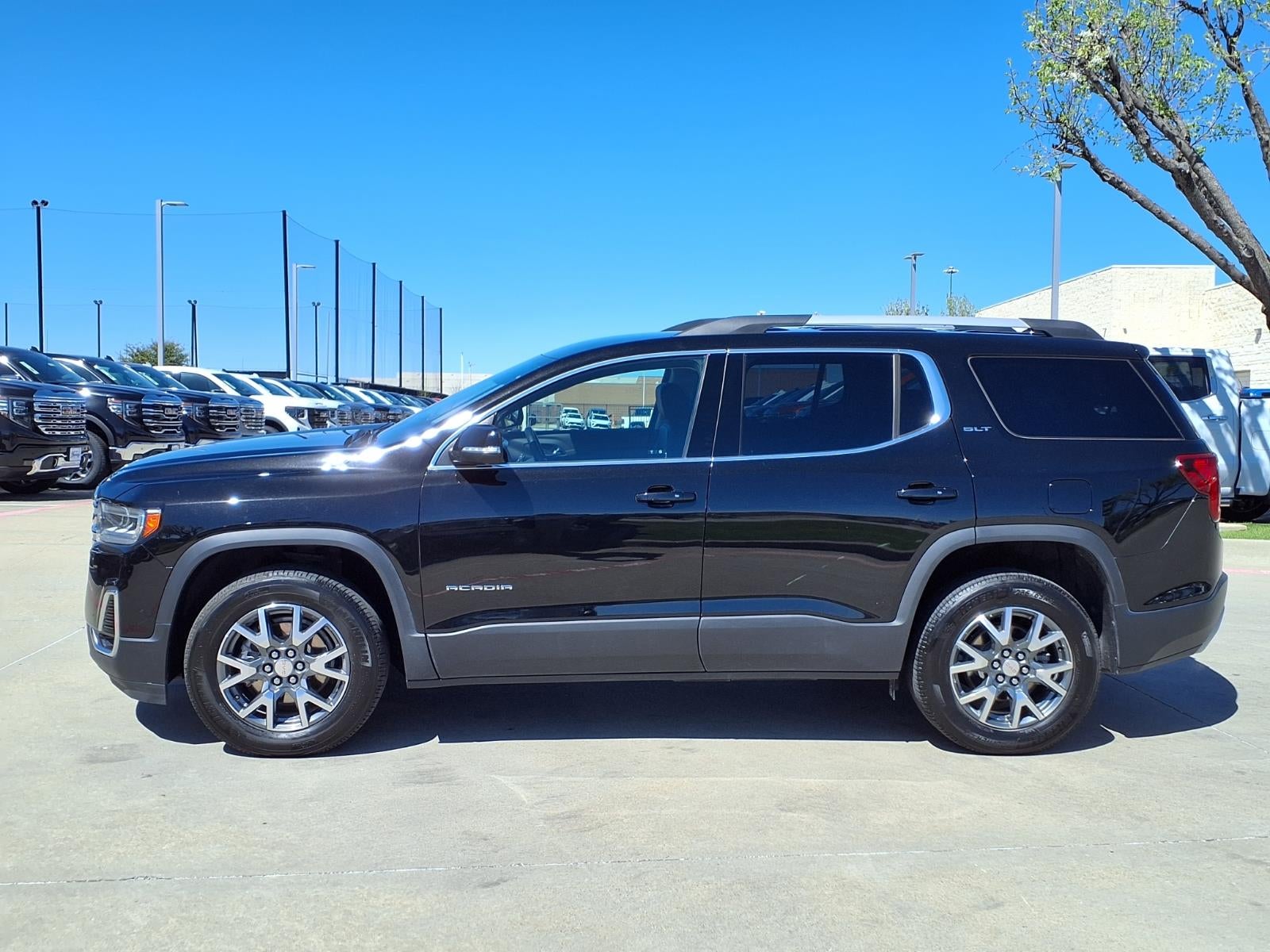 2022 GMC Acadia SLT