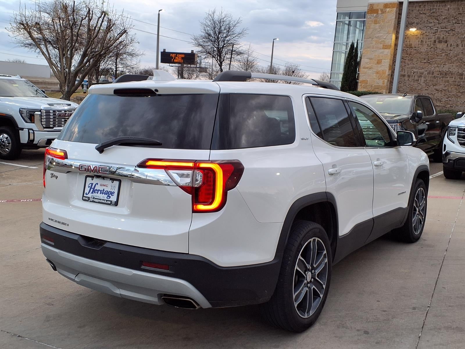 2020 GMC Acadia SLT