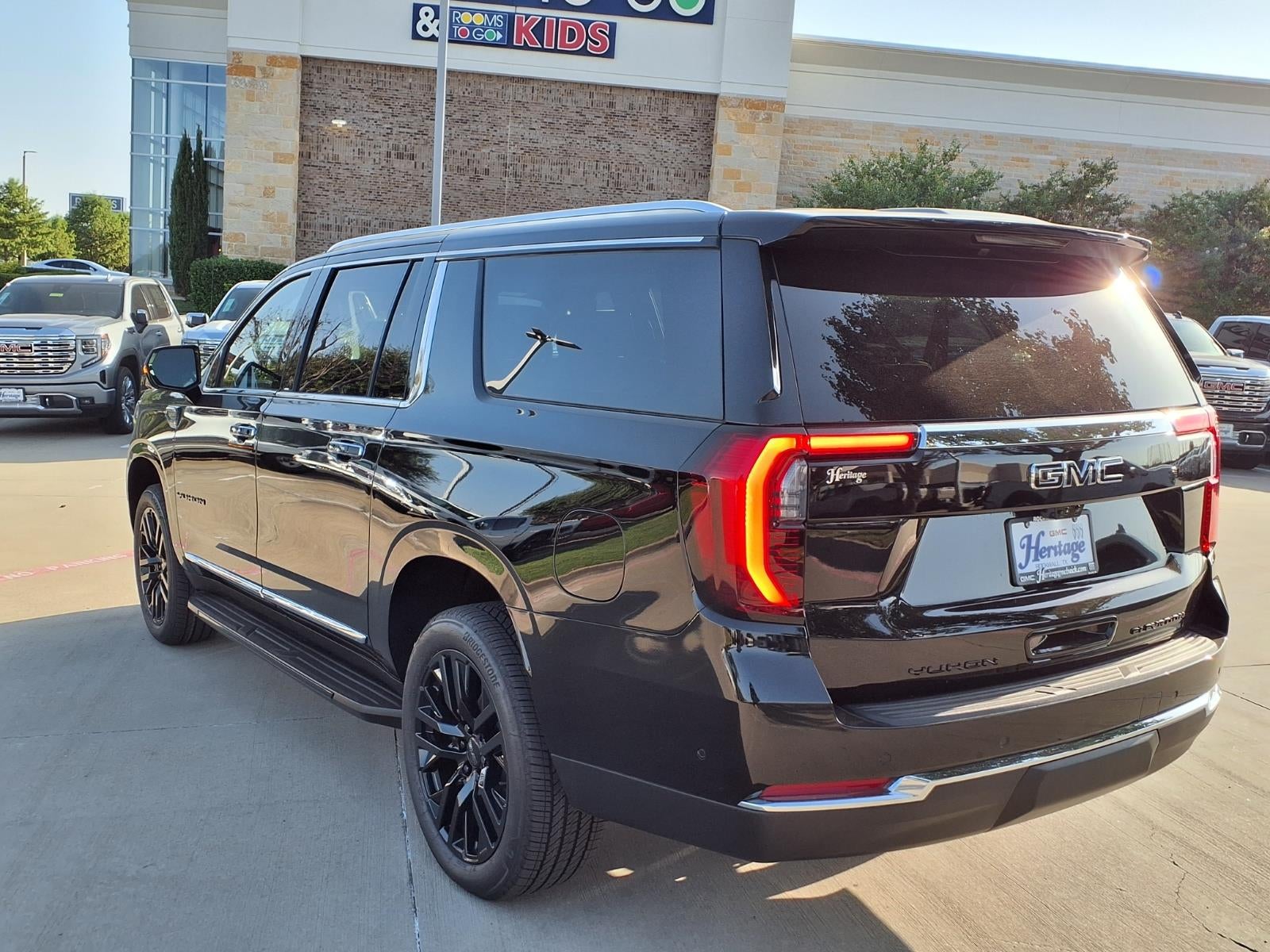 2026 GMC Yukon XL Elevation SUV RWD