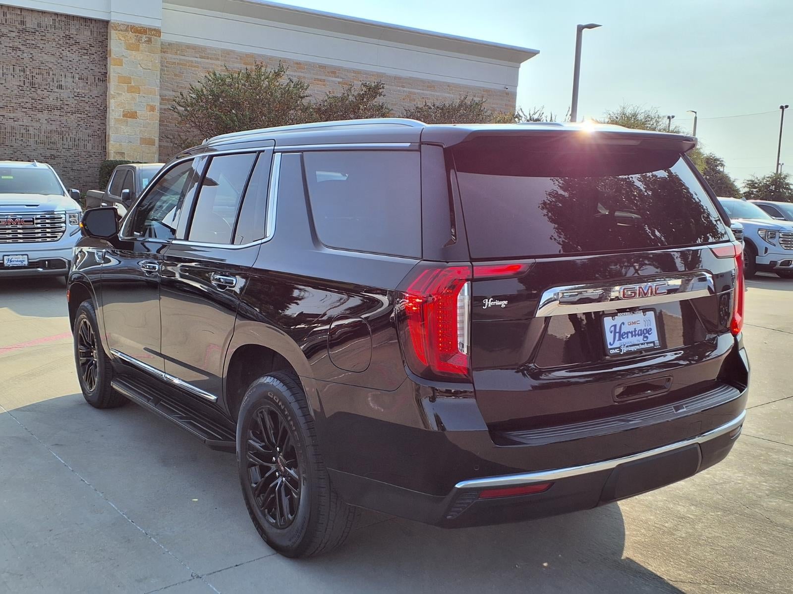 2023 GMC Yukon SLT