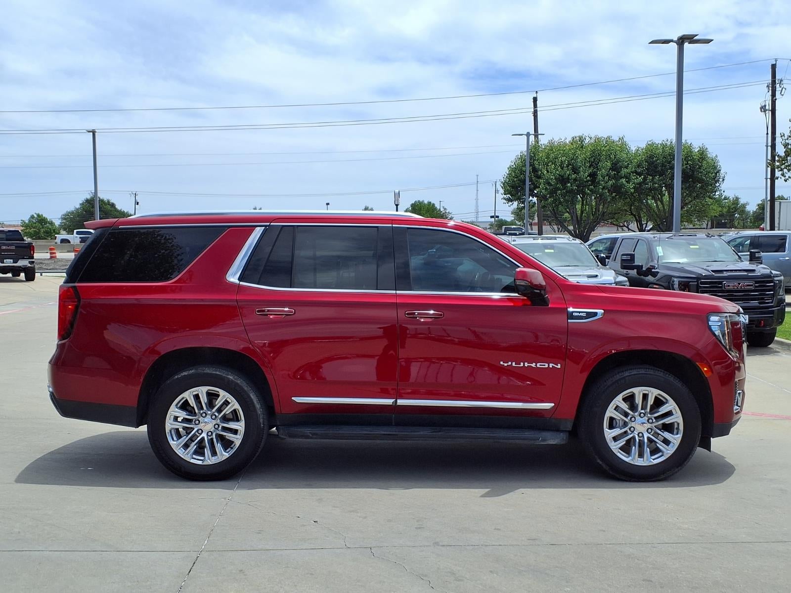 2022 GMC Yukon SLT