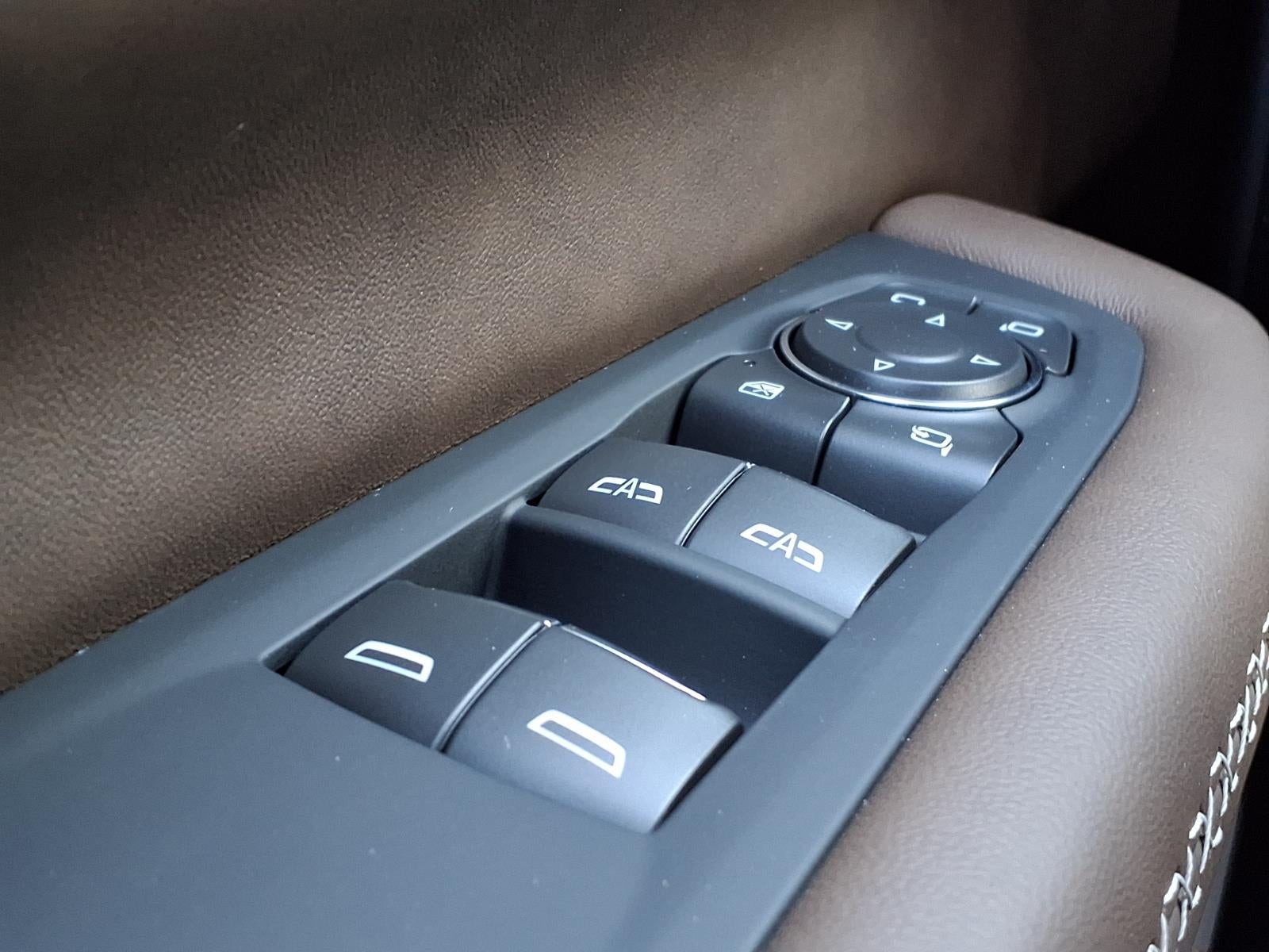 2027 GMC Yukon Denali Ultimate SUV 4WD