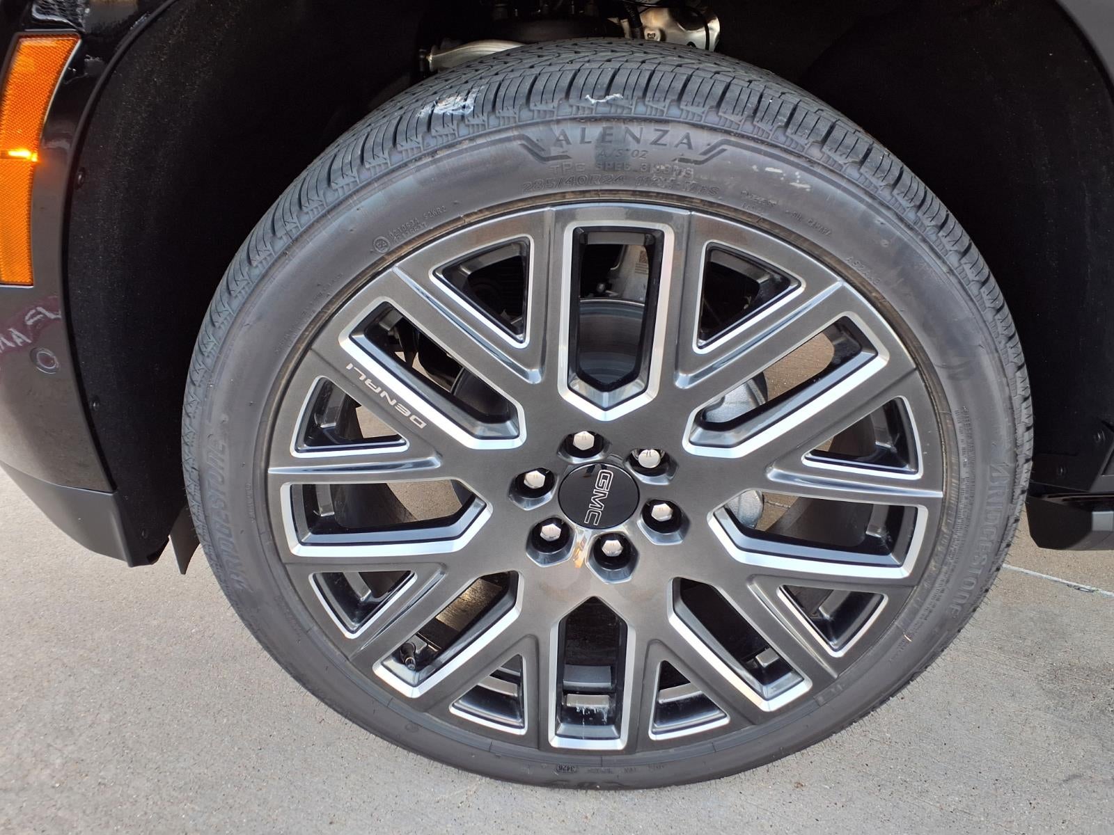2027 GMC Yukon Denali Ultimate SUV 4WD
