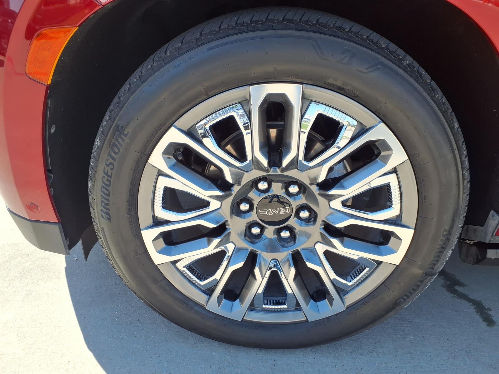 2024 GMC Yukon Denali Ultimate