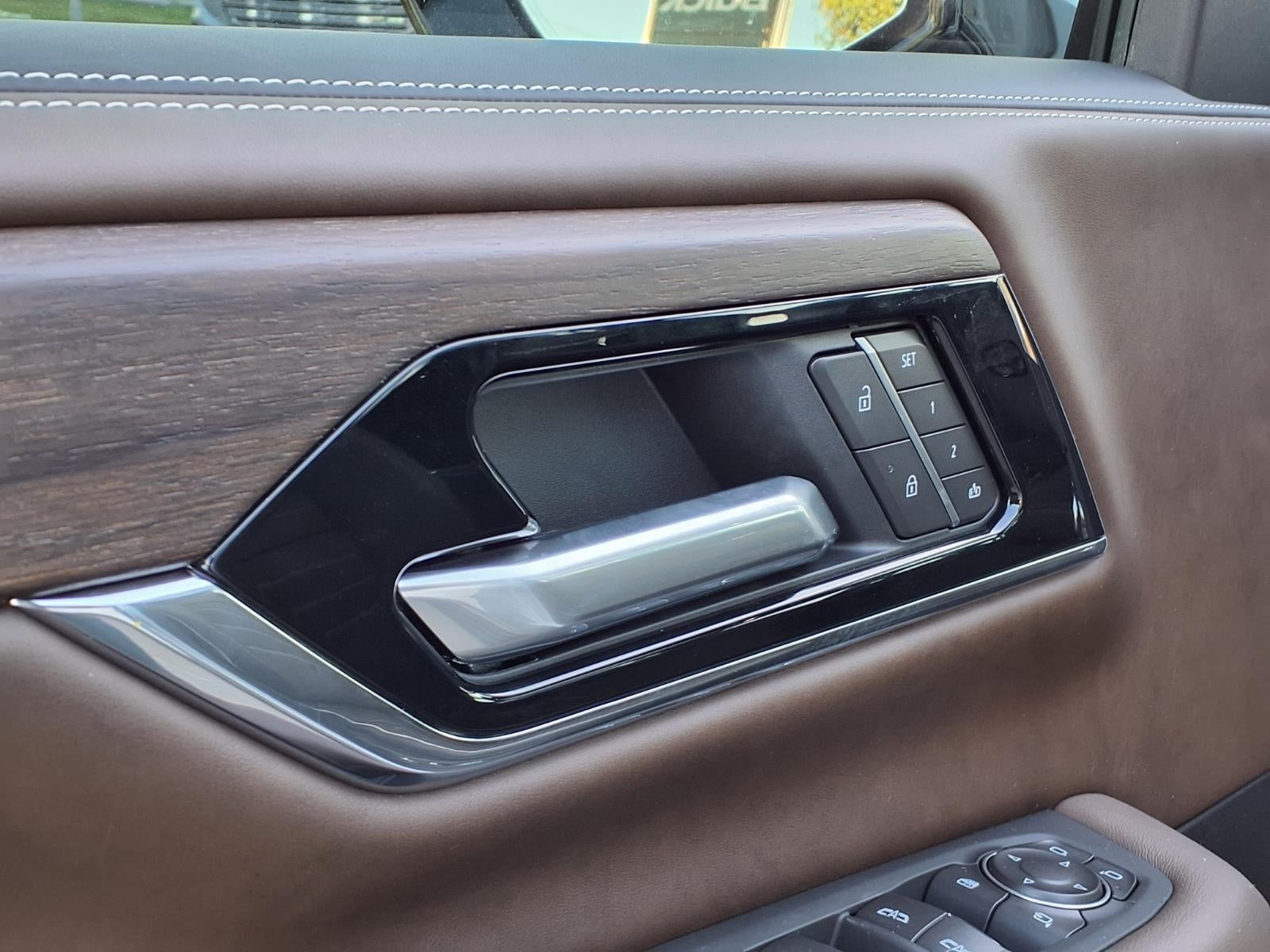 2027 GMC Yukon Denali Ultimate SUV 4WD