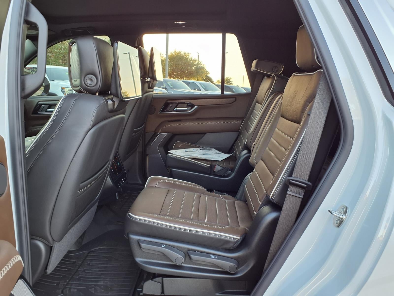 2027 GMC Yukon Denali Ultimate SUV 4WD