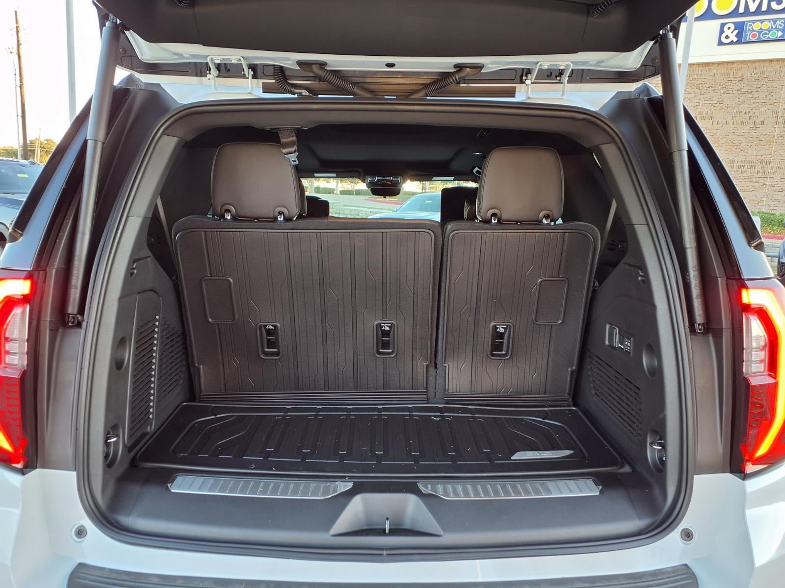 2027 GMC Yukon Denali Ultimate SUV 4WD