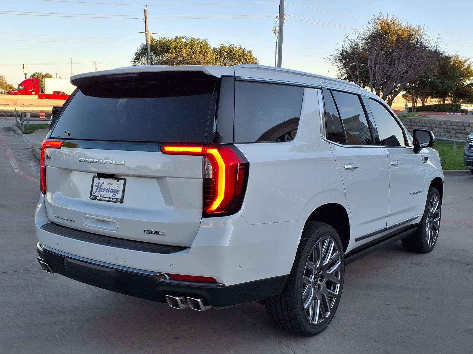 2027 GMC Yukon Denali Ultimate SUV 4WD