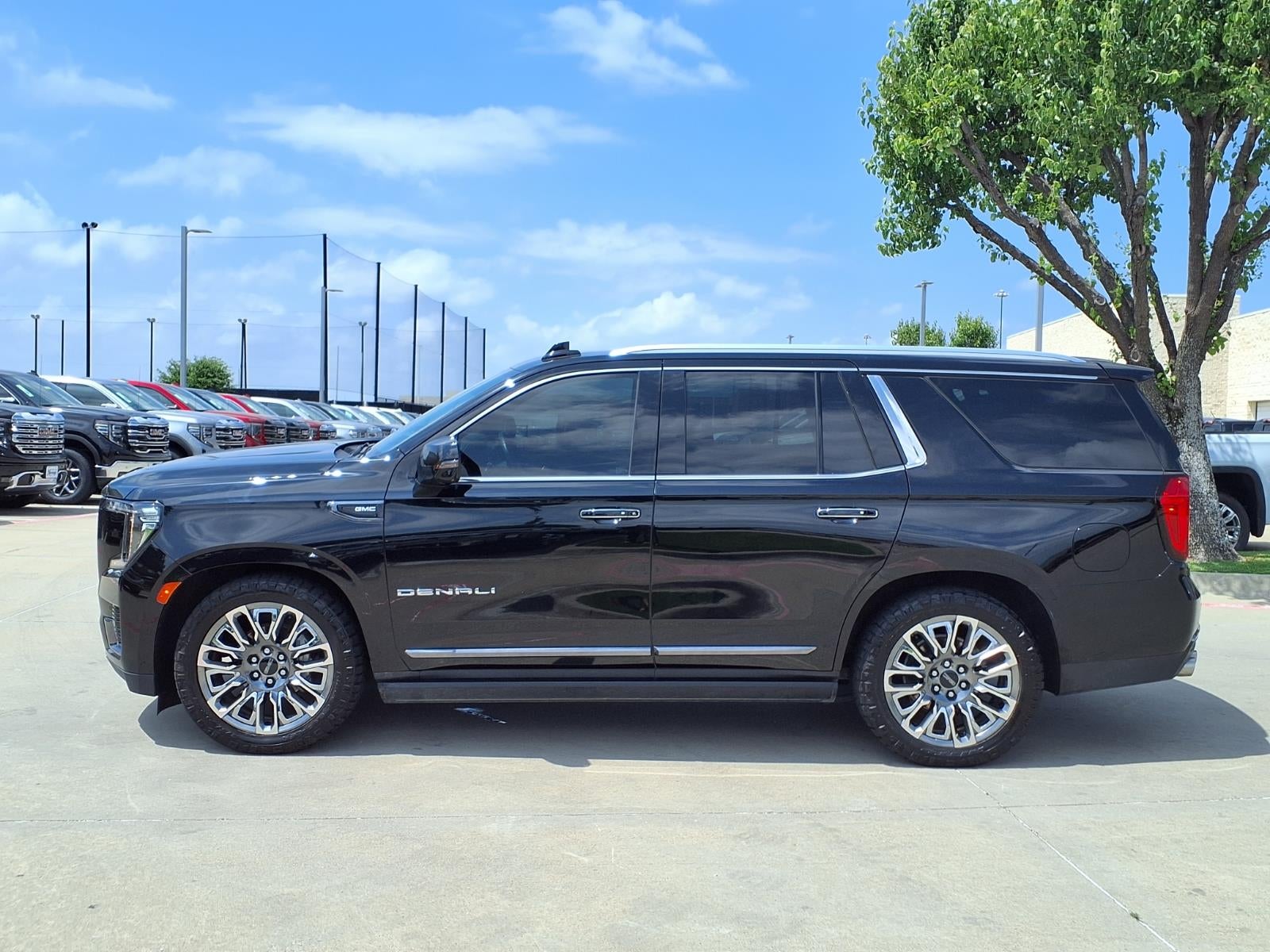 2023 GMC Yukon Denali Ultimate