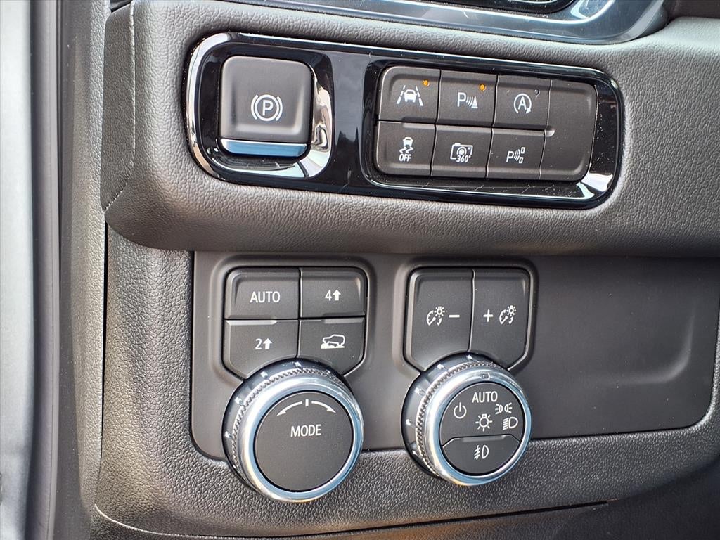 2026 GMC Yukon XL Denali SUV 4WD