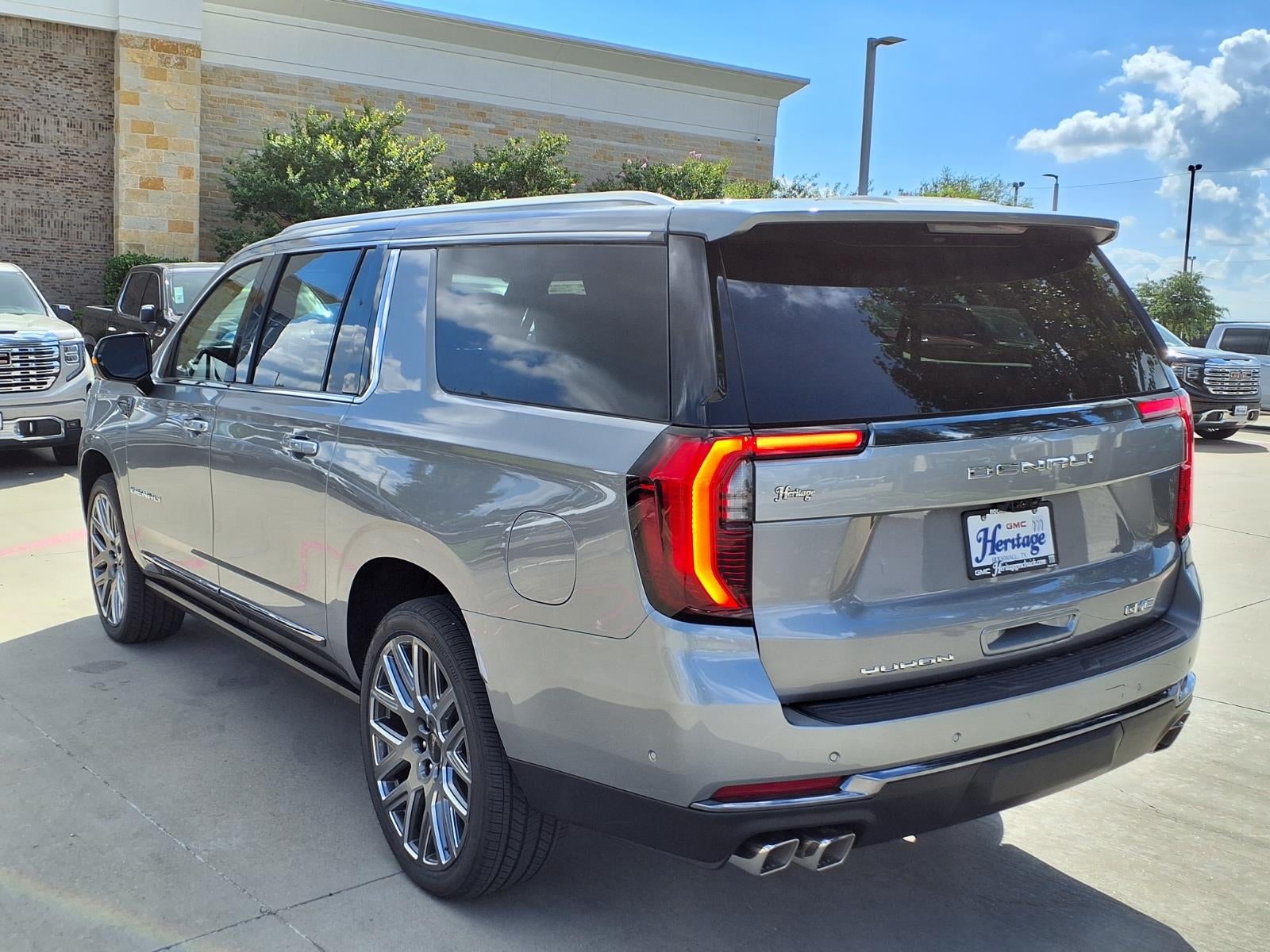 2026 GMC Yukon XL Denali Ultimate SUV 4WD