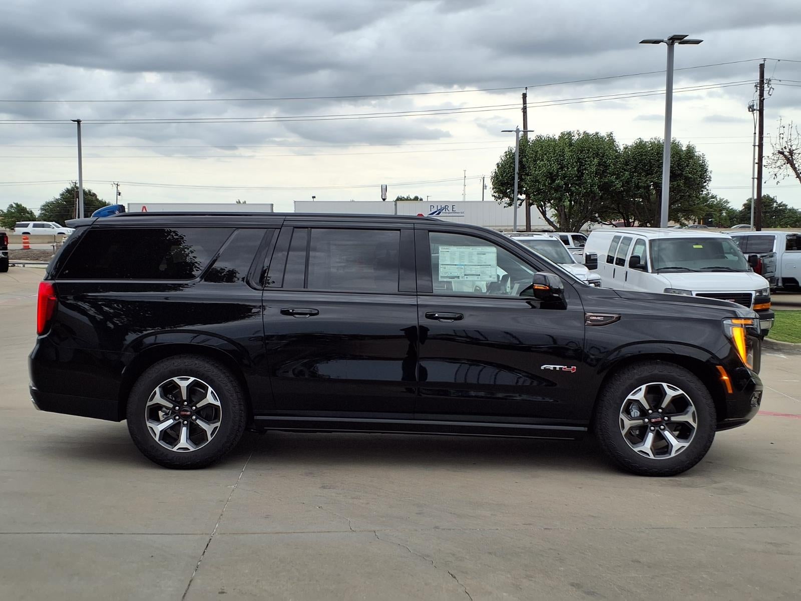 2026 GMC Yukon XL AT4 Ultimate SUV 4WD