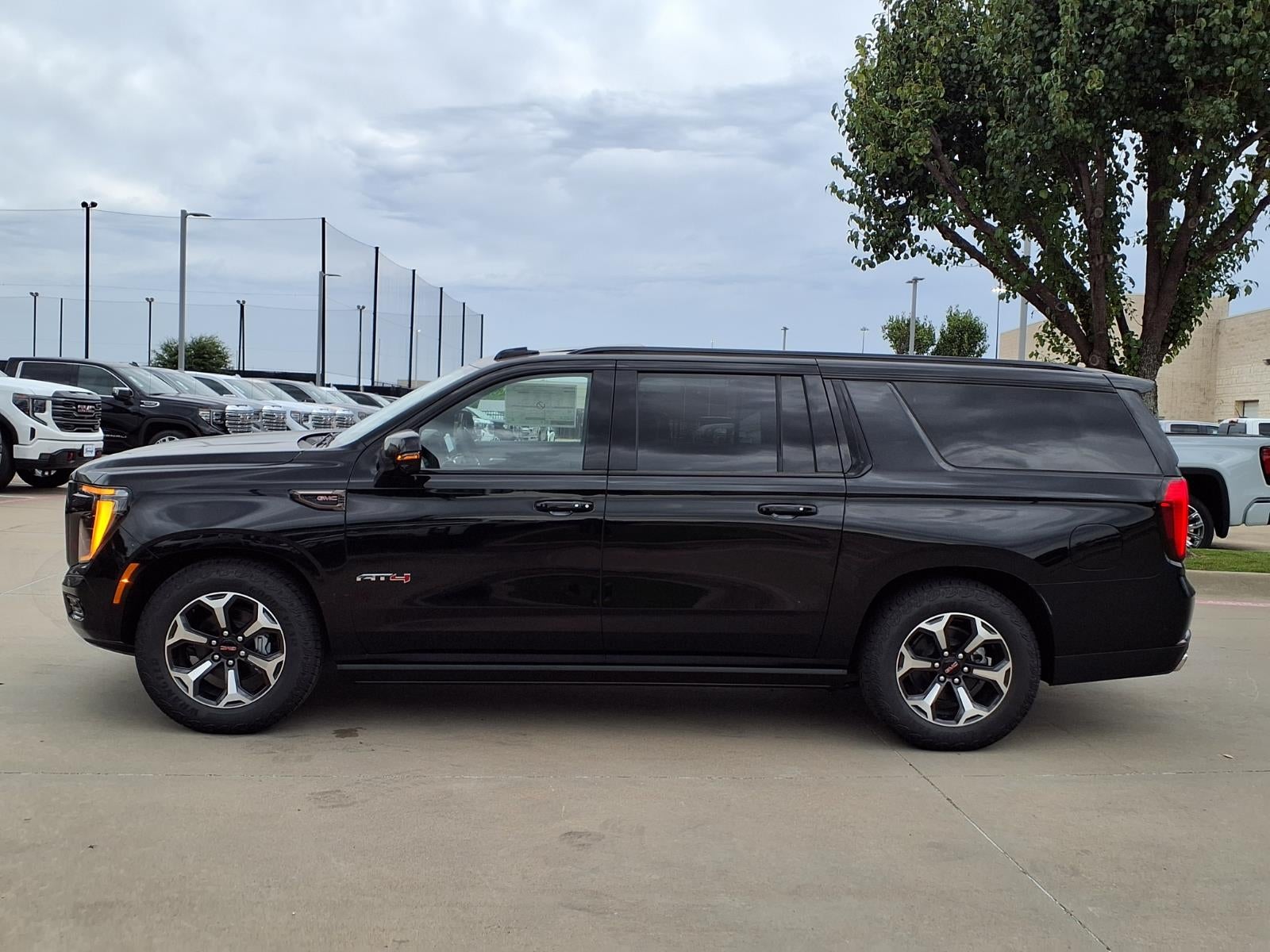 2026 GMC Yukon XL AT4 Ultimate SUV 4WD