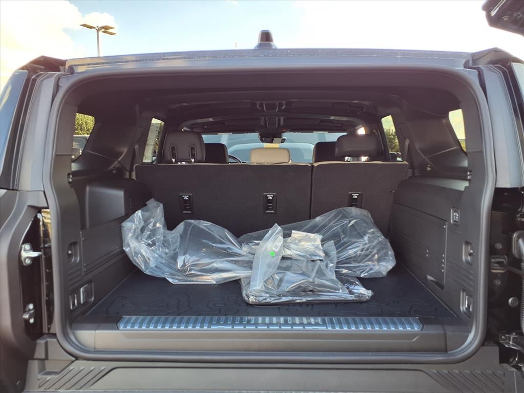 2026 GMC HUMMER EV SUV 2X SUV 4WD