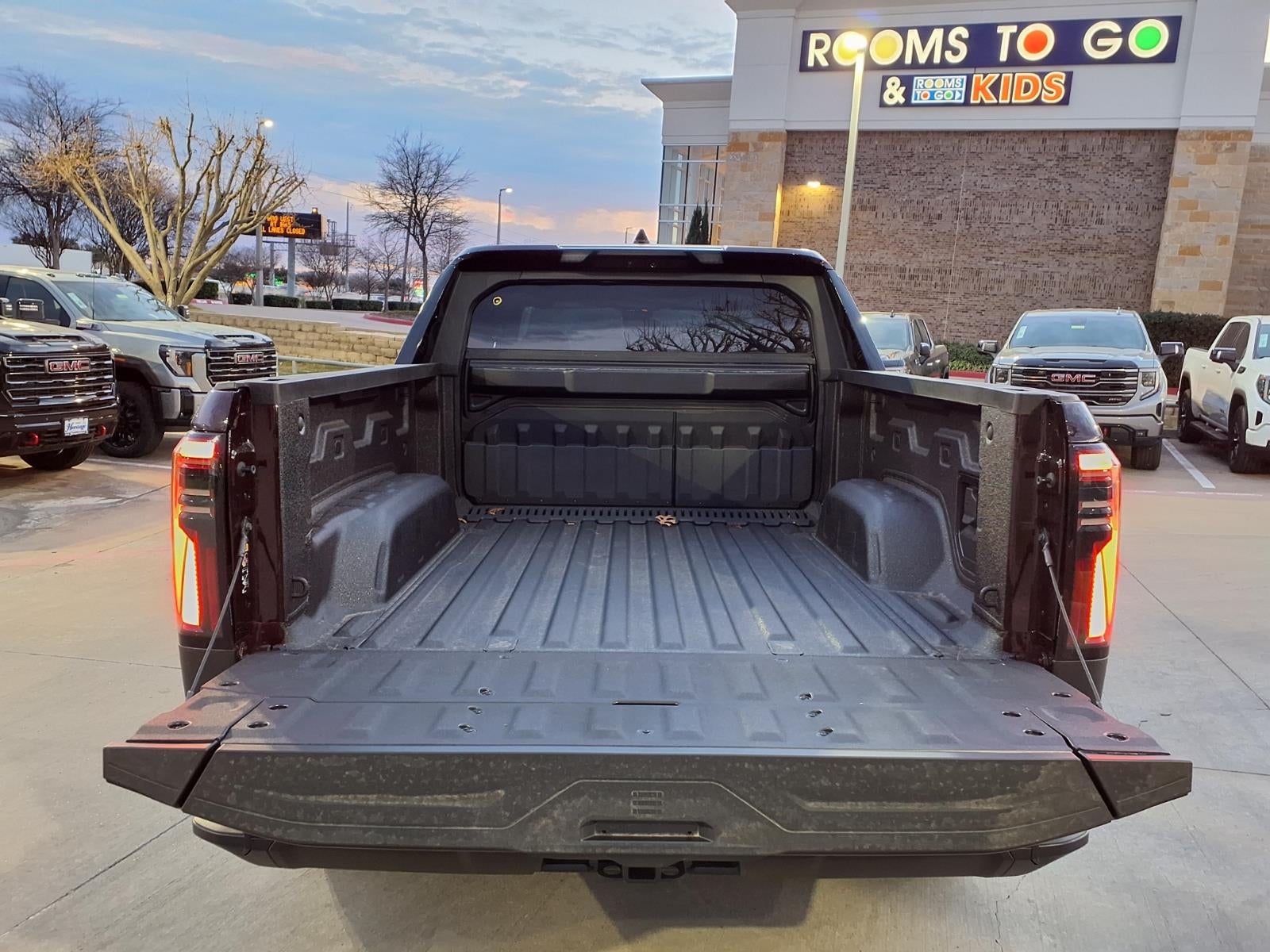 2026 GMC Sierra EV Elevation Extended Range Crew Cab Short Box 4WD