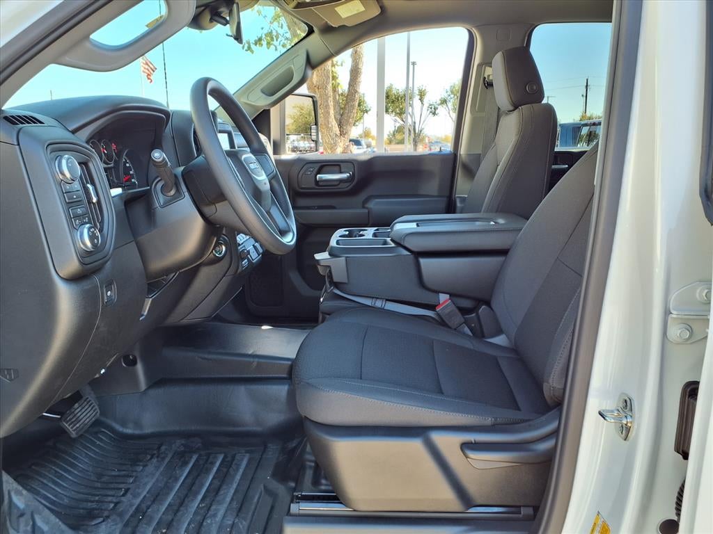 2026 GMC Sierra 2500 HD Pro Double Cab Standard Box 4WD