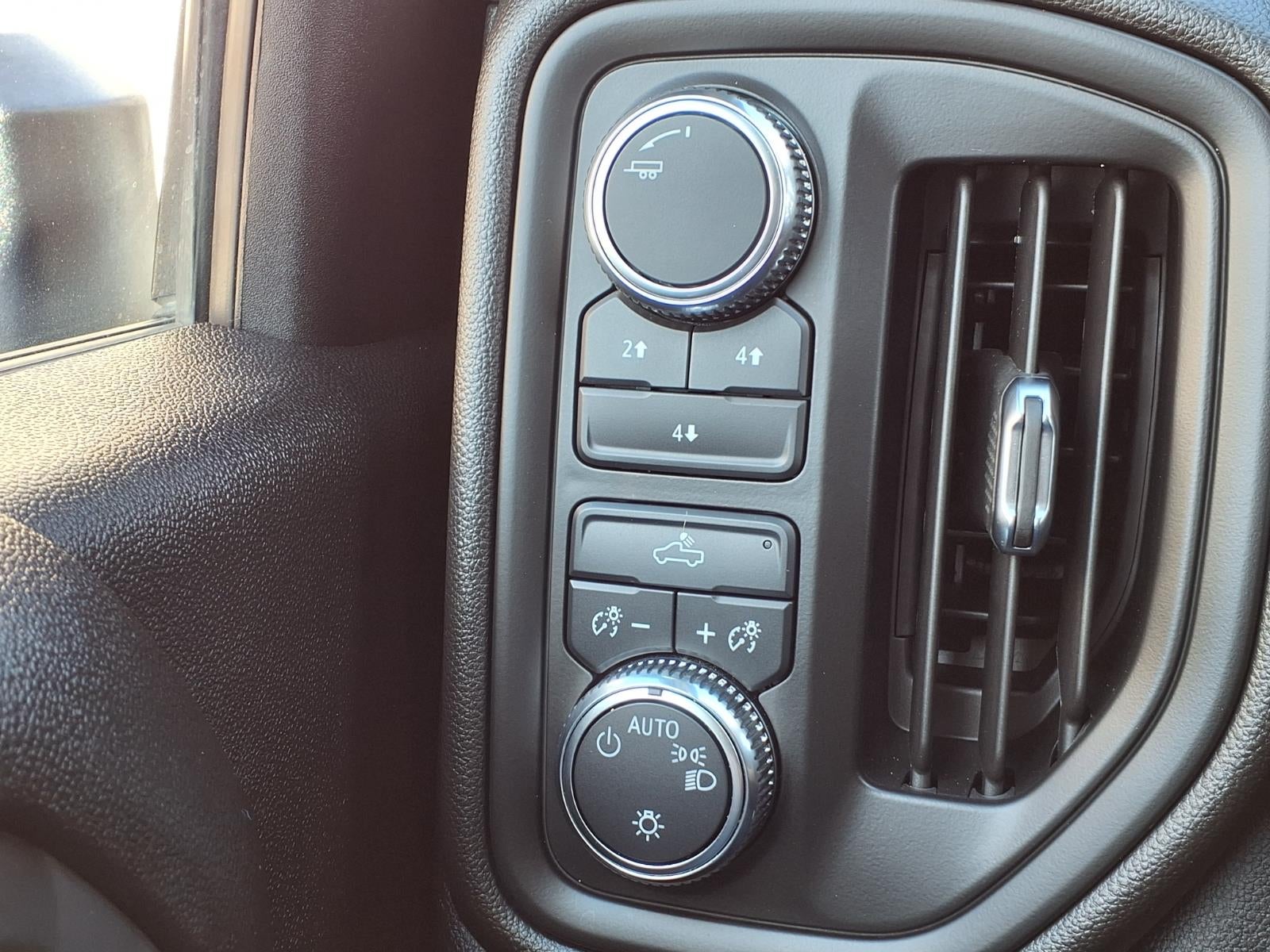 2024 GMC Sierra 2500 HD Pro