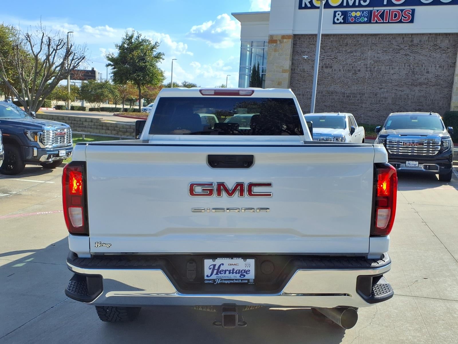 2024 GMC Sierra 2500 HD Pro