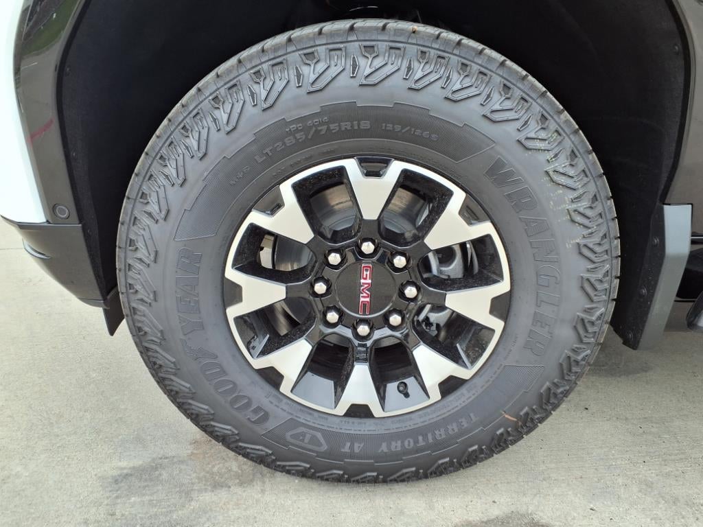 2026 GMC Sierra EV AT4 Extended Range Crew Cab Short Box 4WD