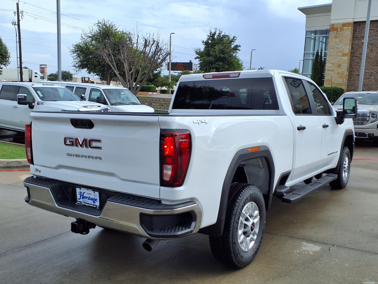2026 GMC Sierra 2500 HD Pro Crew Cab Standard Box 4WD