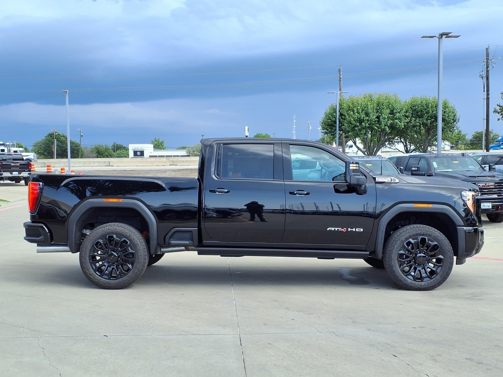 2026 GMC Sierra 2500 HD AT4 Crew Cab Standard Box 4WD