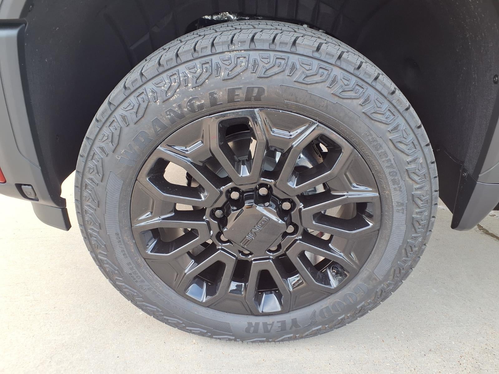 2026 GMC Sierra 2500 HD AT4 Crew Cab Standard Box 4WD
