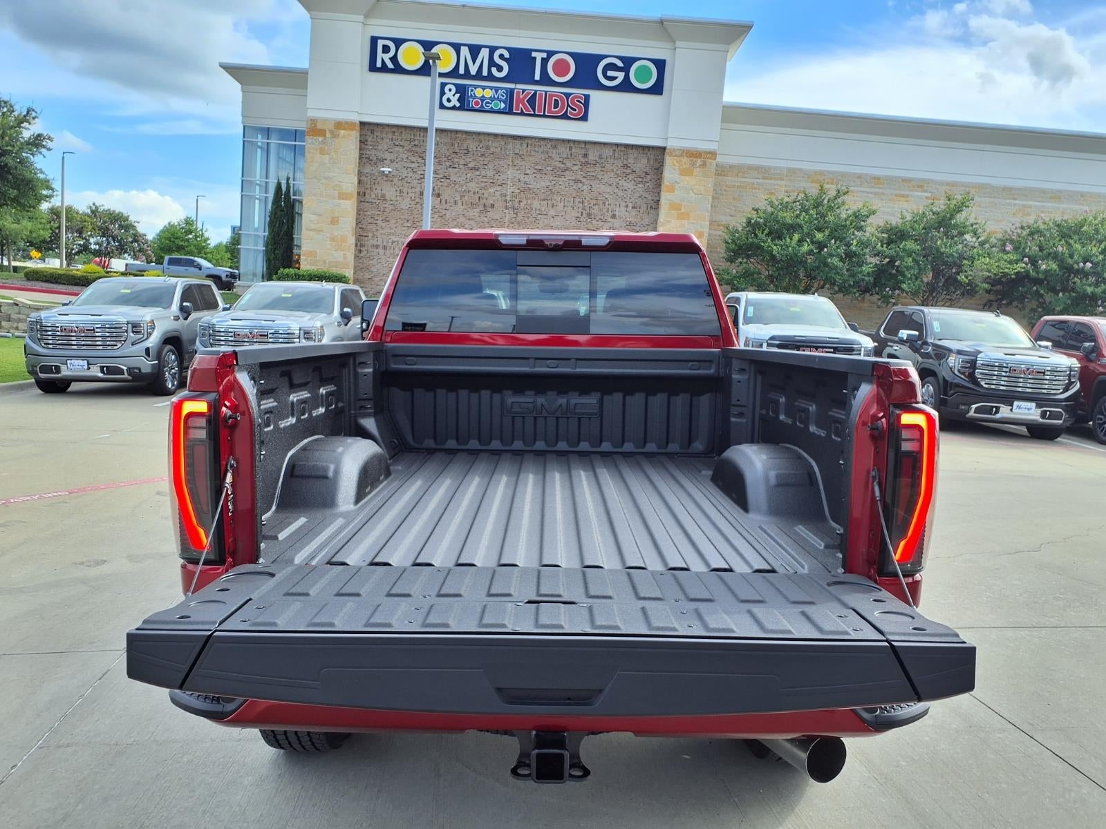2026 GMC Sierra 2500 HD AT4 Crew Cab Standard Box 4WD