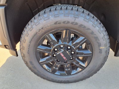 2026 GMC Sierra 2500 HD AT4 Crew Cab Standard Box 4WD