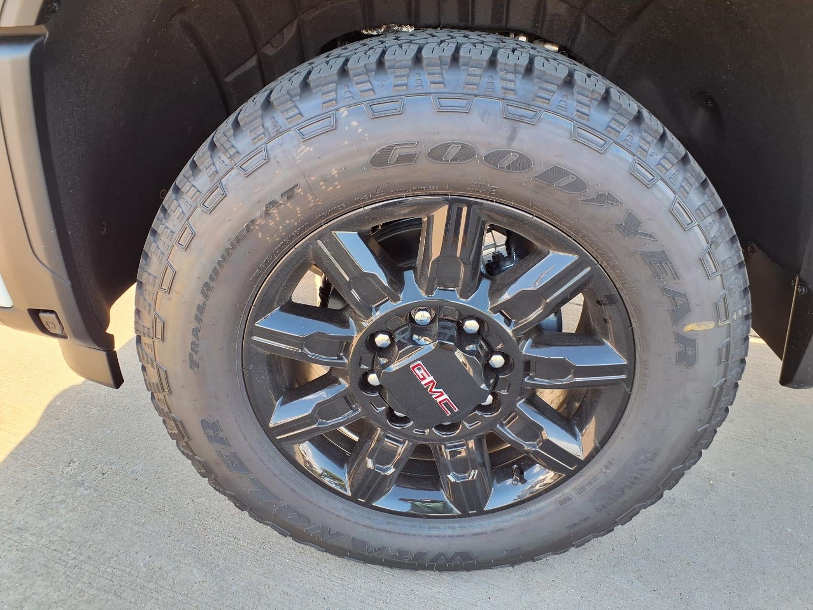 2026 GMC Sierra 2500 HD AT4 Crew Cab Standard Box 4WD