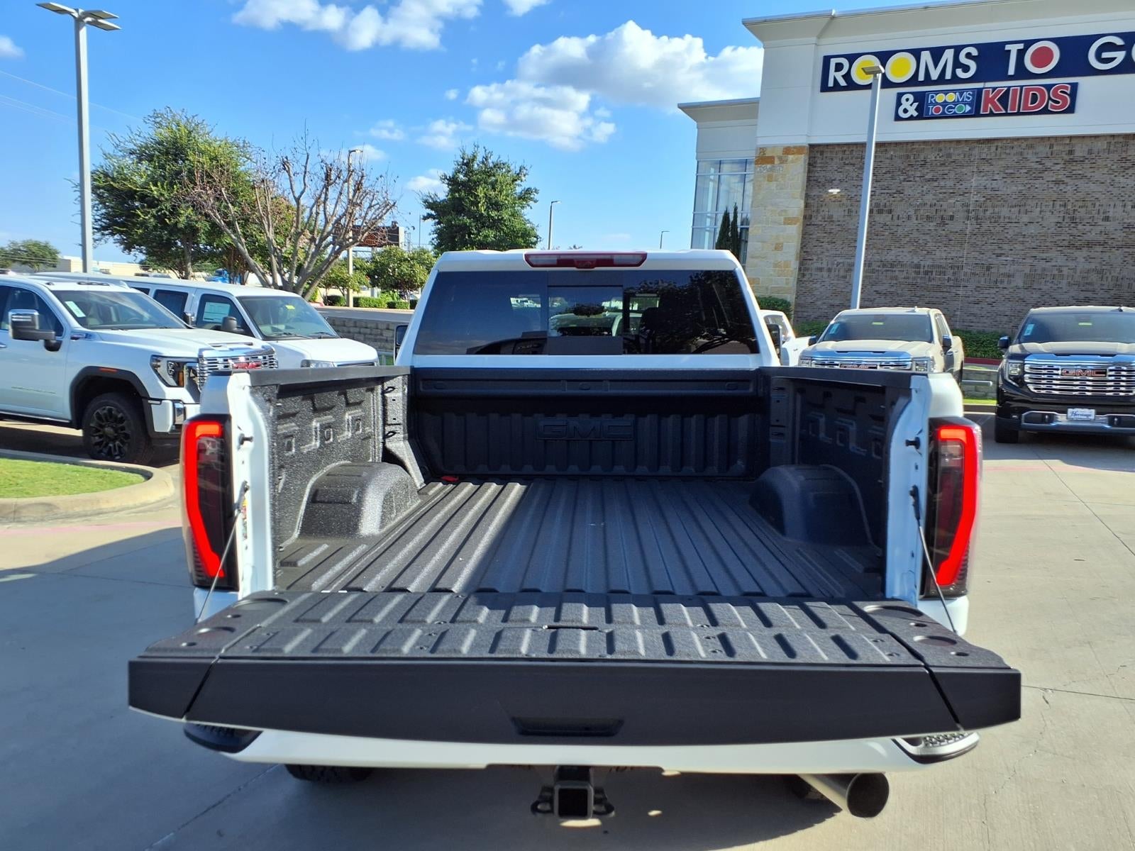 2026 GMC Sierra 2500 HD AT4 Crew Cab Standard Box 4WD