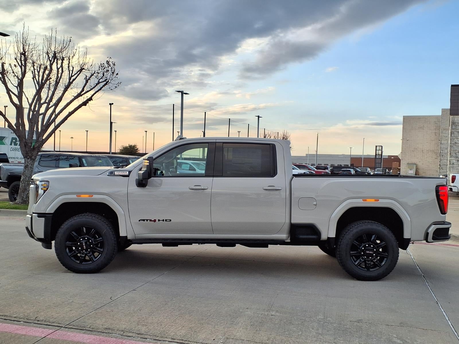 2026 GMC Sierra 2500 HD AT4 Crew Cab Standard Box 4WD
