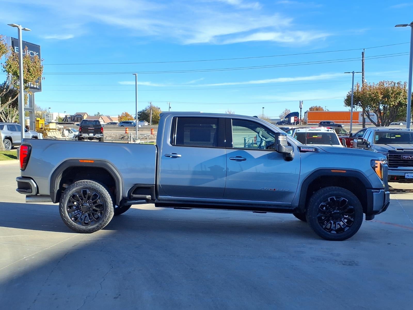 2026 GMC Sierra 2500 HD AT4 Crew Cab Standard Box 4WD