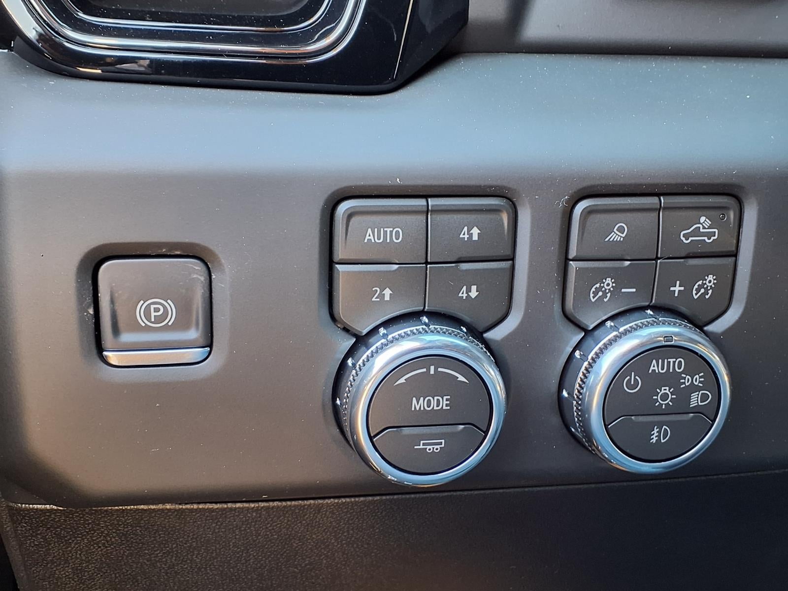 2026 GMC Sierra 2500 HD AT4 Crew Cab Standard Box 4WD