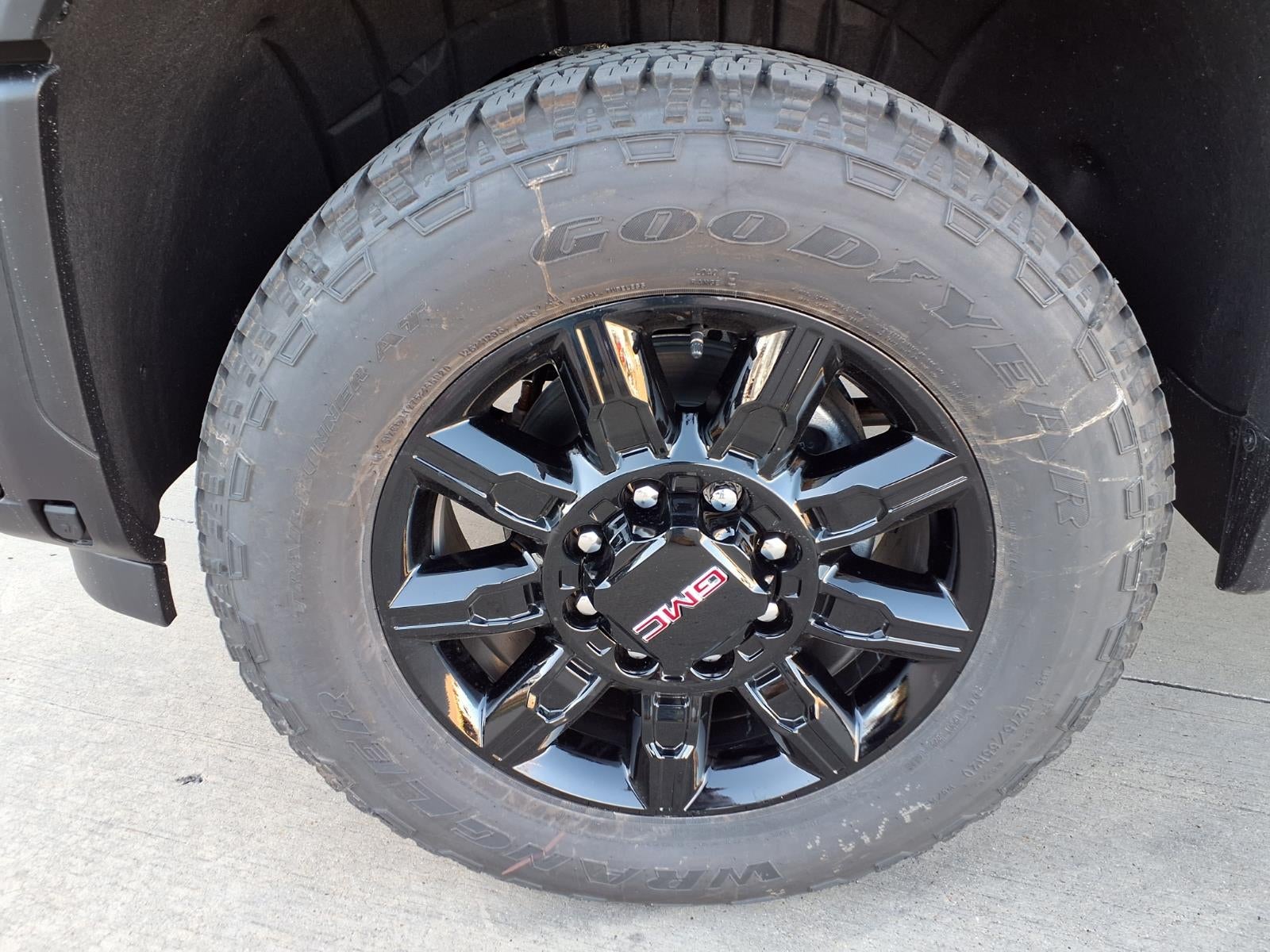 2026 GMC Sierra 2500 HD AT4 Crew Cab Standard Box 4WD