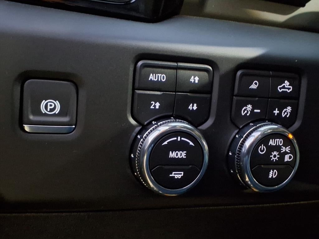 2026 GMC Sierra 2500 HD AT4 Crew Cab Standard Box 4WD