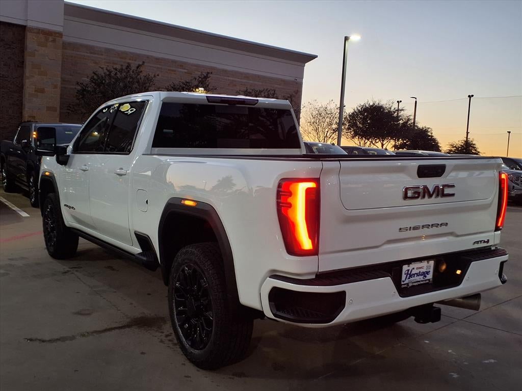 2026 GMC Sierra 2500 HD AT4 Crew Cab Standard Box 4WD