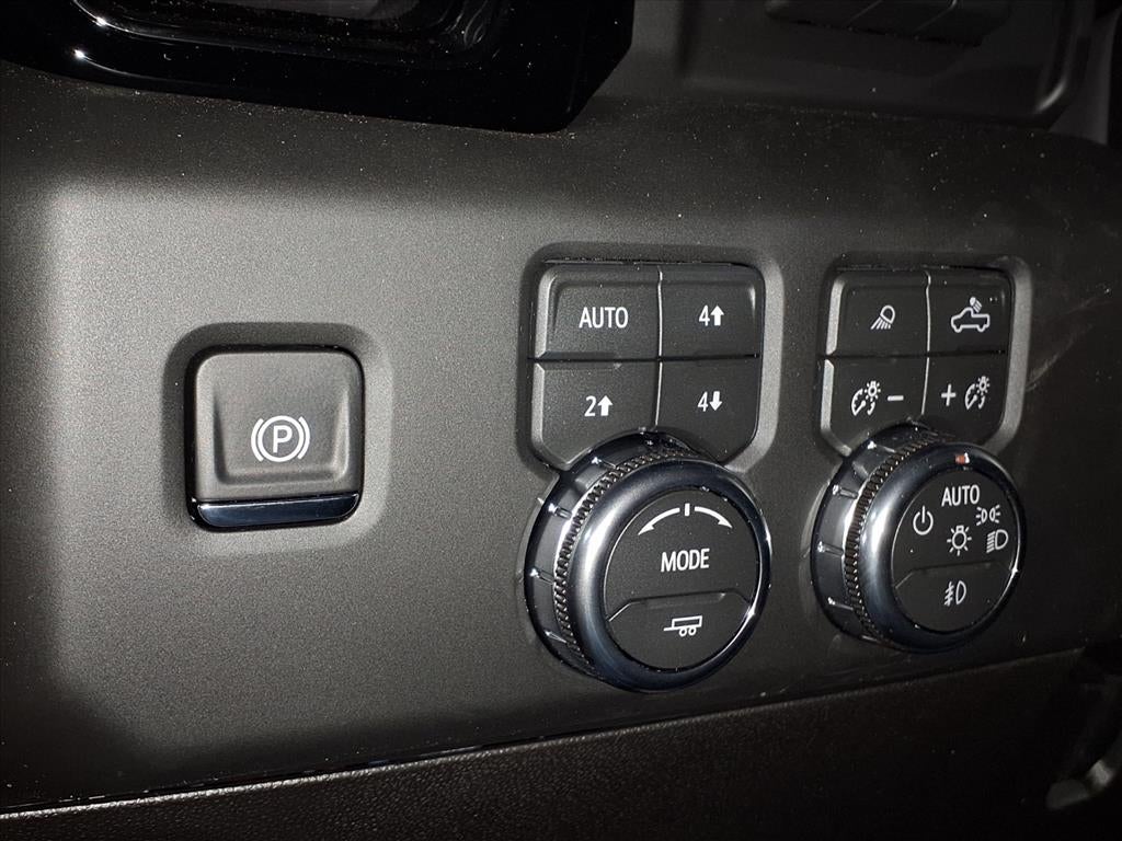 2026 GMC Sierra 2500 HD AT4 Crew Cab Standard Box 4WD