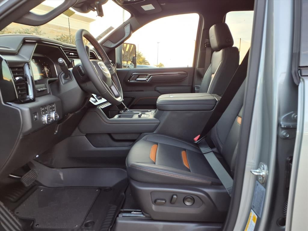 2026 GMC Sierra 2500 HD AT4 Crew Cab Standard Box 4WD