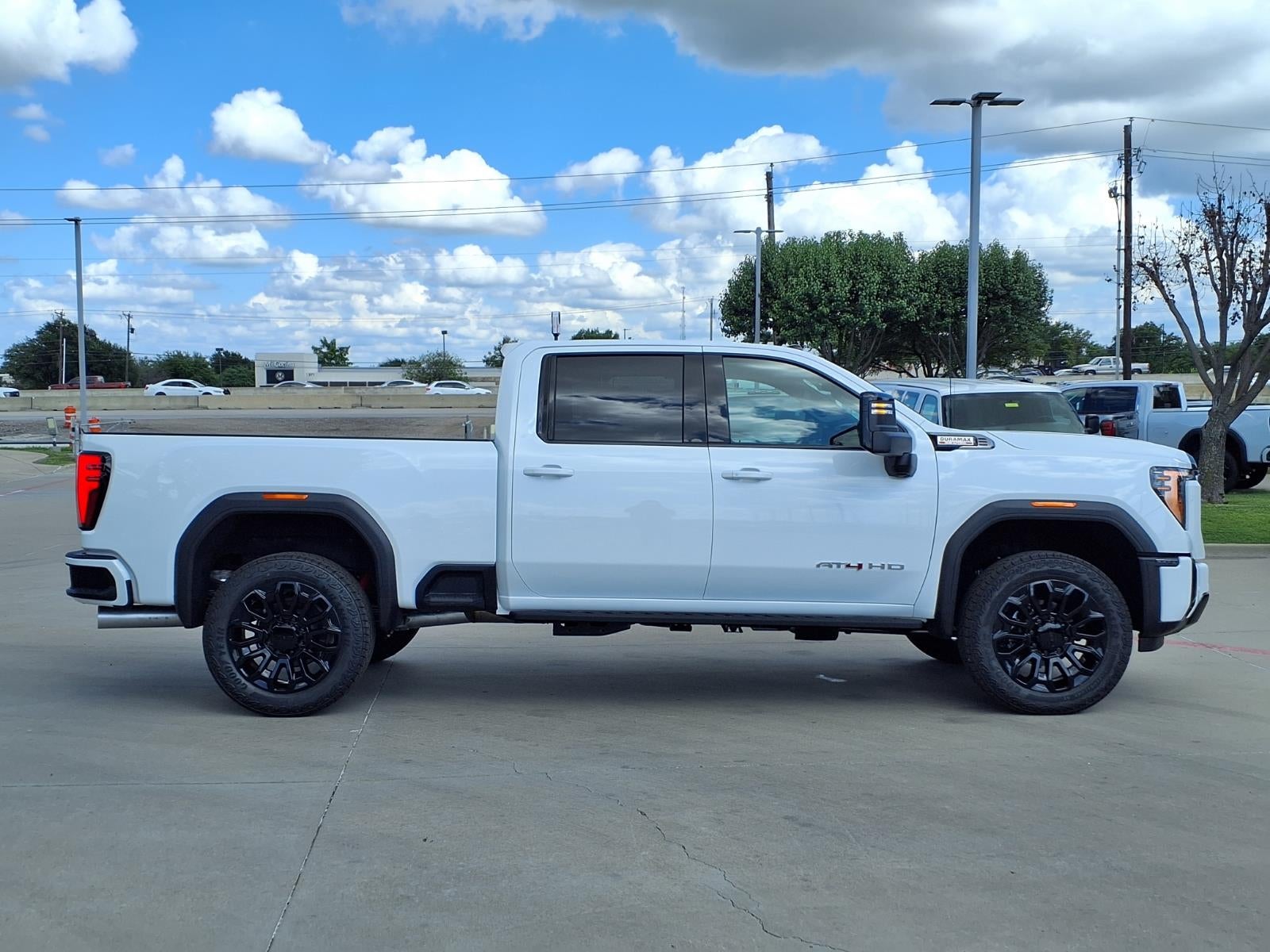 2026 GMC Sierra 2500 HD AT4 Crew Cab Standard Box 4WD