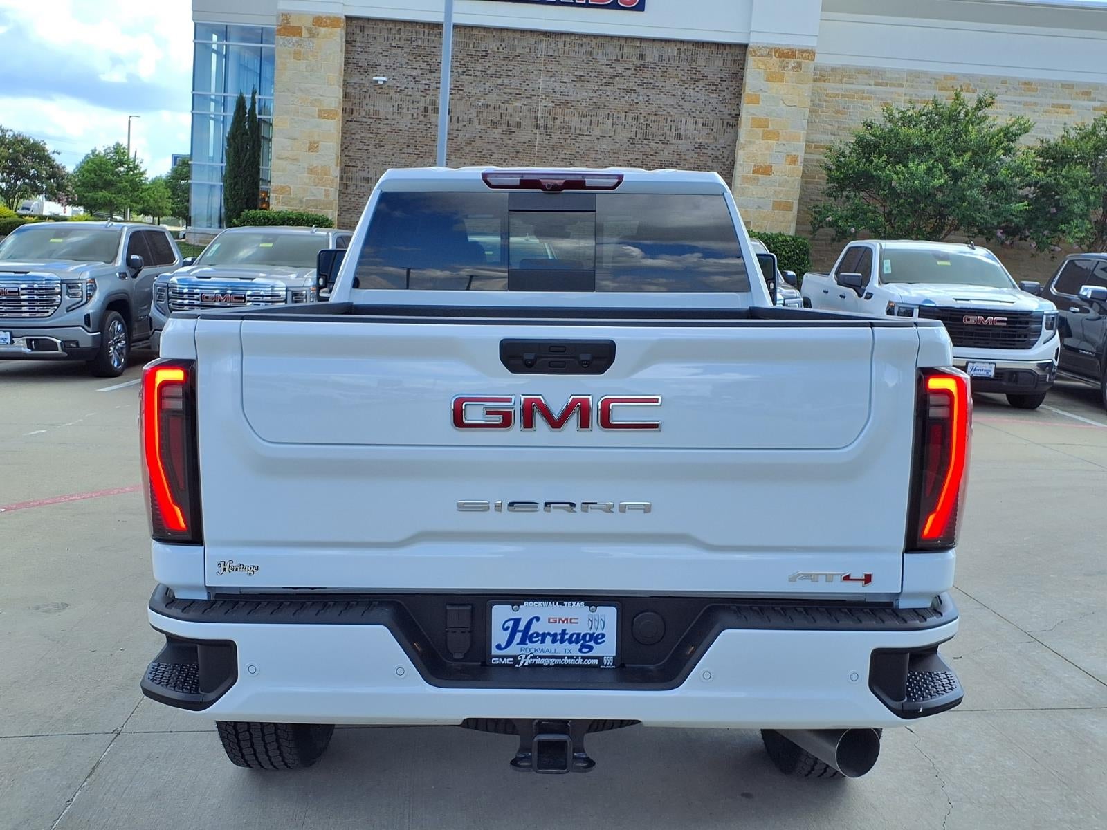 2026 GMC Sierra 2500 HD AT4 Crew Cab Standard Box 4WD