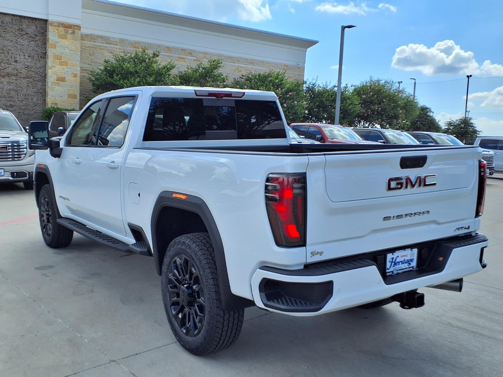 2026 GMC Sierra 2500 HD AT4 Crew Cab Standard Box 4WD