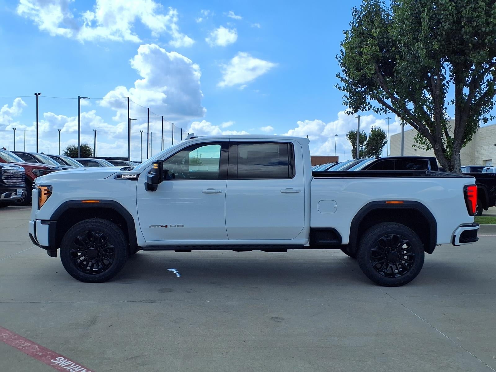 2026 GMC Sierra 2500 HD AT4 Crew Cab Standard Box 4WD
