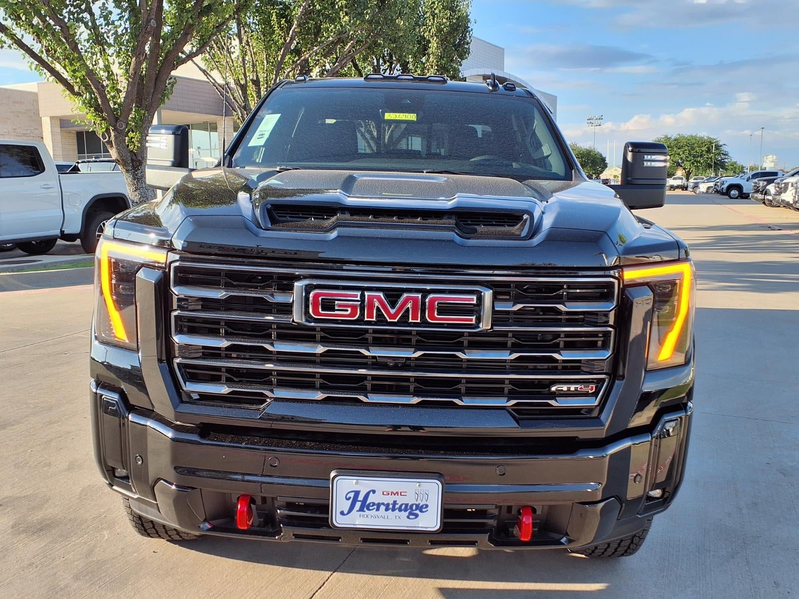 2026 GMC Sierra 2500 HD AT4 Crew Cab Standard Box 4WD