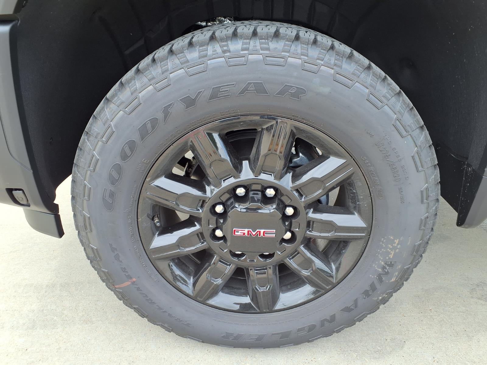 2026 GMC Sierra 2500 HD AT4 Crew Cab Standard Box 4WD
