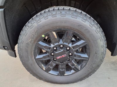 2026 GMC Sierra 2500 HD AT4 Crew Cab Standard Box 4WD