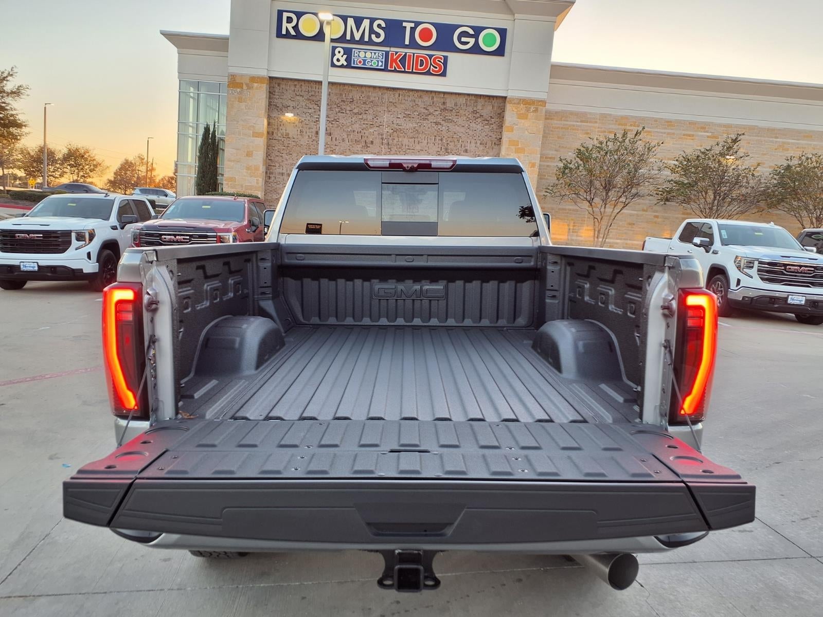 2026 GMC Sierra 2500 HD AT4 Crew Cab Standard Box 4WD